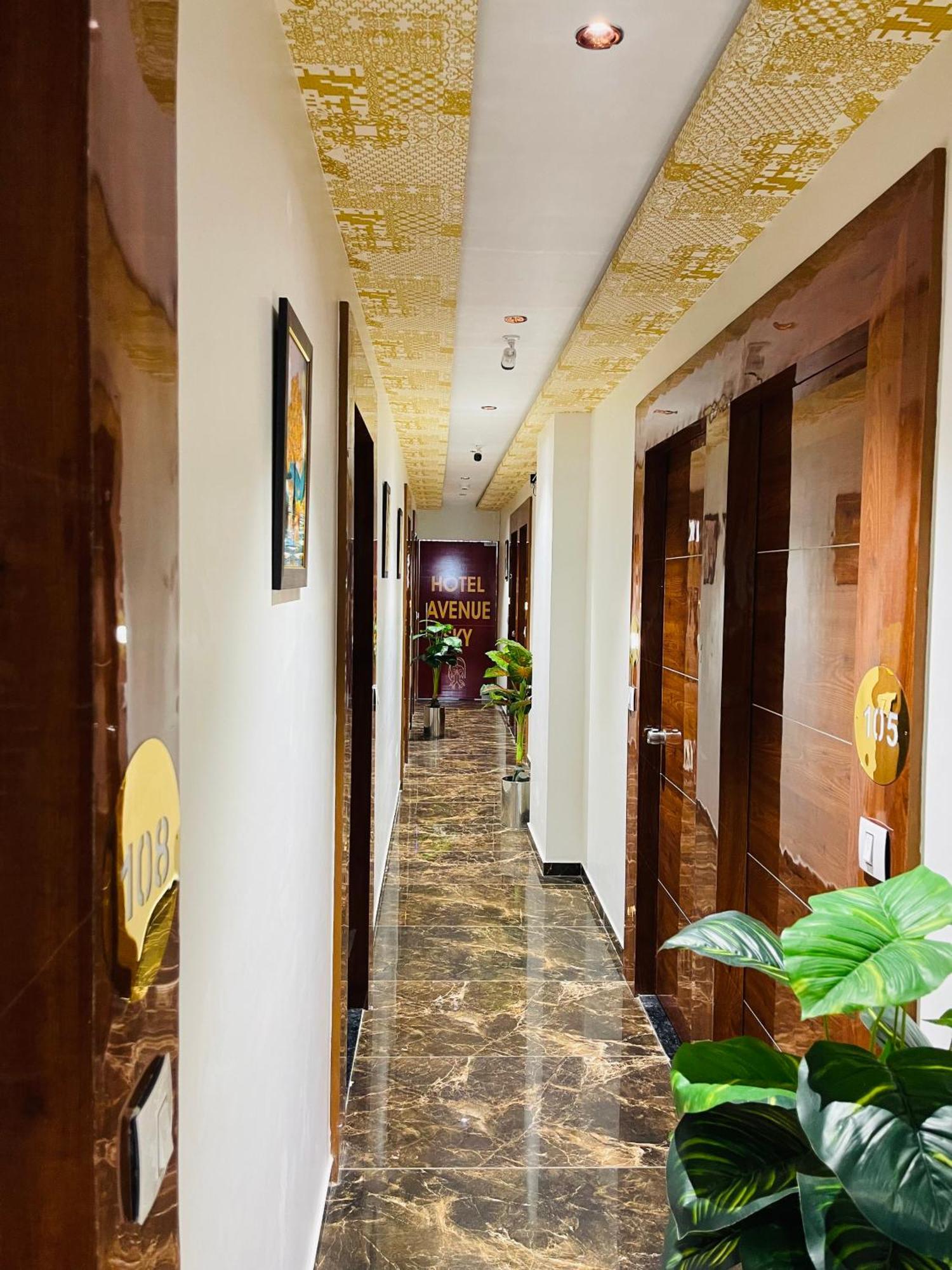 Hotel Avenue Sky Ahmedabad Exterior photo