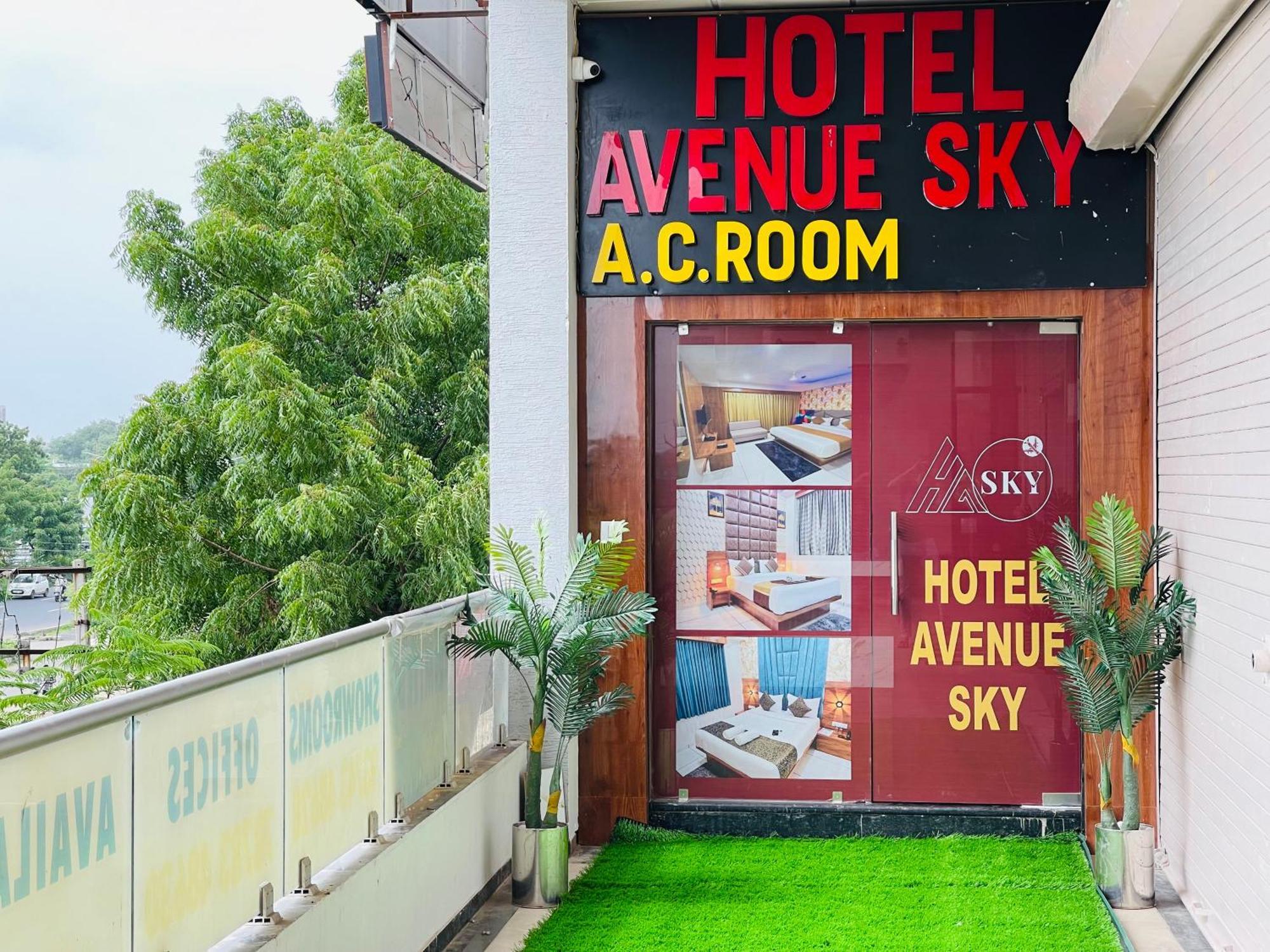 Hotel Avenue Sky Ahmedabad Exterior photo
